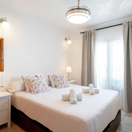 Carabeo Getaway 2000 By Casasol 아파트 네르하